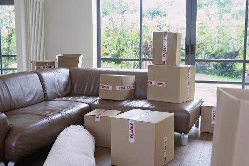 Local moving van in Neasden for household and business items